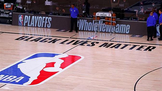 Οι Bucks δεν βγαίνουν στο γήπεδο και στέλνουν μήνυμα κατά της ρατσιστικής βίας