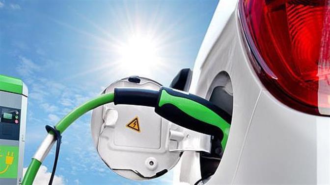 Τέλος τα συμβατικά αυτοκίνητα το 2030 για την Μ. Βρετανία  