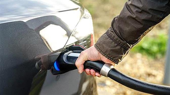 Ο πρώτος σταθμός φόρτισης ηλεκτρικών αυτοκινήτων