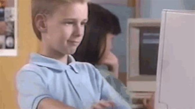 Έπεσε το σύστημα τηλεκπαίδευσης την πρώτη μέρα λειτουργίας του