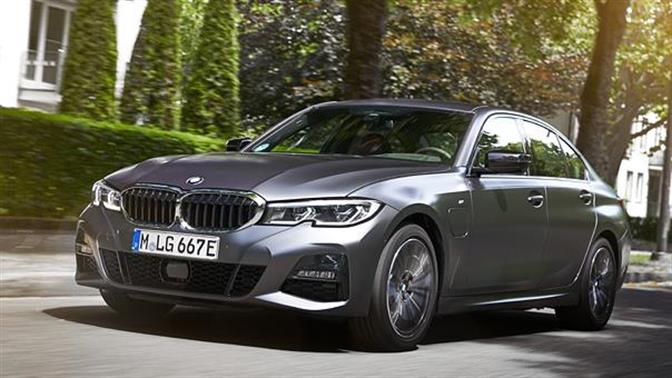 Η BMW σκίζει και στα βραβεία!