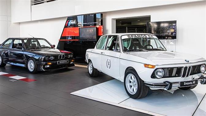 Δεν ξέχασε τα κλασικά αυτοκίνητα