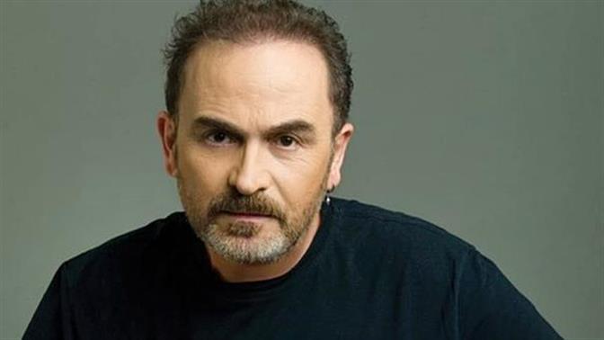 Σ. Γονίδης: «Έκανα το Johnson γιατί δεν έχει μέσα τον χιμπατζή που έχει το εμβόλιο της γρίπης»