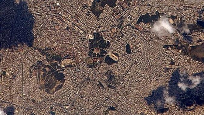 Γάλλος αστροναύτης μας ευχήθηκε για την 25η Μαρτίου