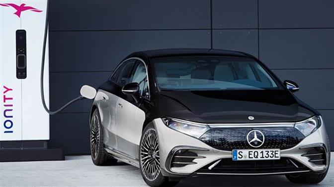 Τεχνολογία από το μέλλον στην Mercedes-Benz EQS