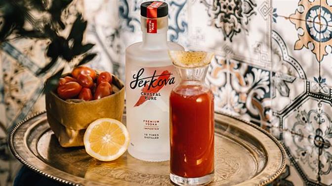 Δυο μοναδικές προτάσεις από τη Serkova Crystal Pure για απολαυστικά απογεύματα με φίλους!