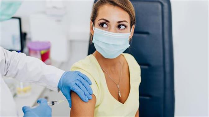 Γιατρός στη Λαμία, ζητούσε τα ρέστα σε όσους πήγαιναν να εμβολιαστούν