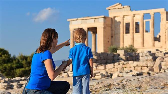 Μήπως να ξαναγνωρίσουμε την Αθήνα ως τουρίστες;