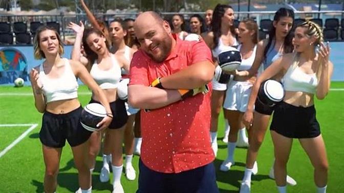 Γυναικείες ομάδες καταγγέλλουν την εκπομπή «Στα Πέναλτι» για σεξισμό