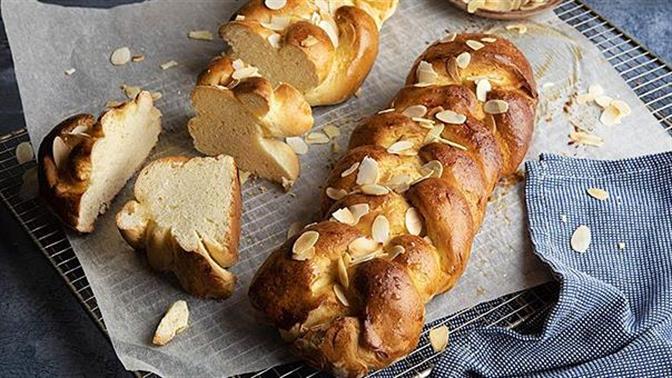 Αστυνομικός πήγε για τσουρέκια και ξέχασε το όπλο του στο ζαχαροπλαστείο