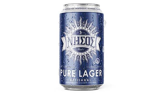 Η «ΝΗΣΟΣ PURE LAGER» σε κουτάκι από τη μπύρα «ΝΗΣΟΣ» 