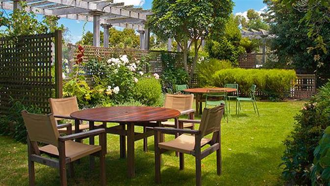 Πώς να κάνεις την ταράτσα σου μίνι πάρκο