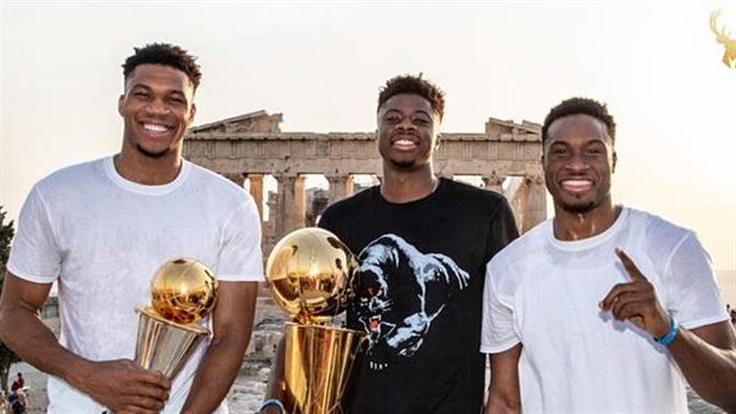 Τα αδέρφια Αντετοκούνμπο διαθέτουν το 50% από τα κέρδη του e-shop στους πυρόπληκτους