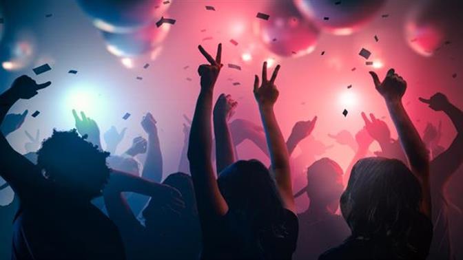 Ο χορός επιστρέφει στη ζωή των εμβολιασμένων