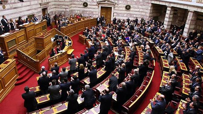 Πέρασε η τροπολογία για τον υποχρεωτικό εμβολιασμό