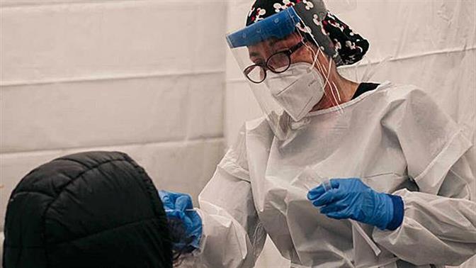 CDC: Μειώθηκε στις 5 ημέρες η καραντίνα για τους ασυμπτωματικούς στις ΗΠΑ