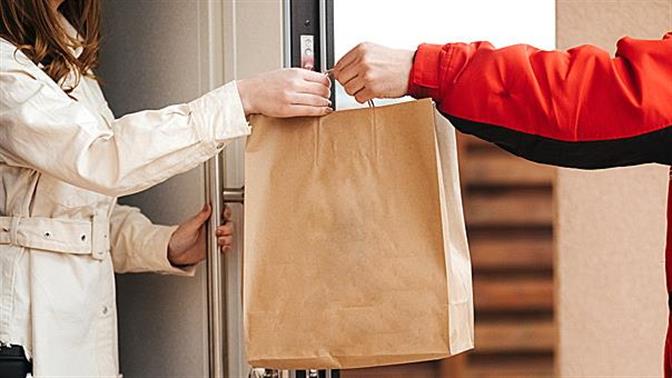 Ζευγάρι παράγγελνε delivery επί ένα χρόνο χωρίς να πληρώνει