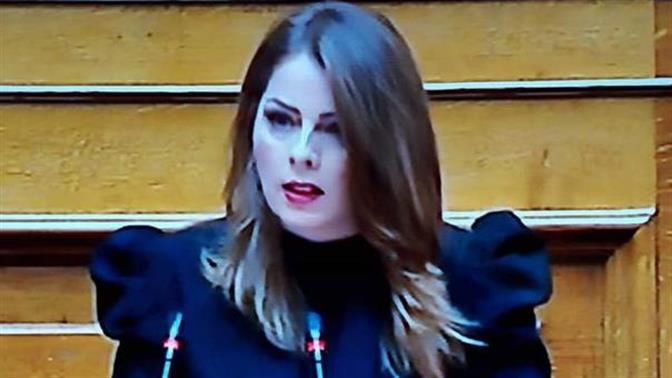 Κ. Παπακώστα: «Δεν αναφέρθηκα στους εγκλωβισμένους οδηγούς, αλλά στη δυνατότητα επιβολής προστίμου στο μέλλον»