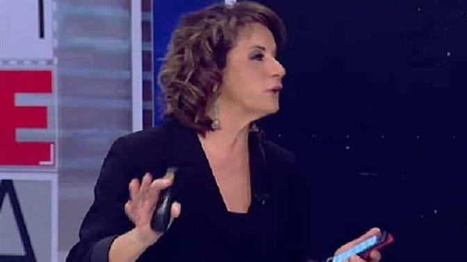 Ειρωνική Χριστίνα Σούζη: 