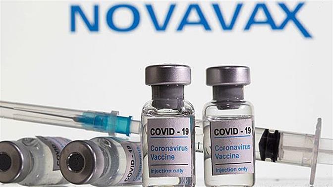 Μισό εκατομμύριο δόσεις του εμβολίου Novavax έρχονται στην Ελλάδα