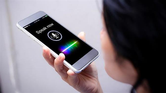 Γιατί σιχαινόμαστε τη φωνή μας;