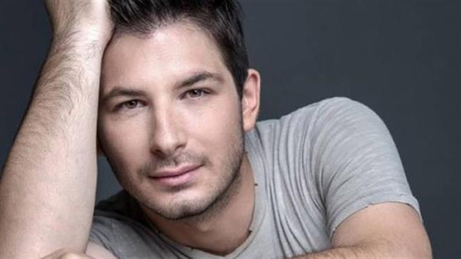 Γιώργος Περρής: «Είμαι γκέι, είμαι χαρούμενος και υπερήφανος»