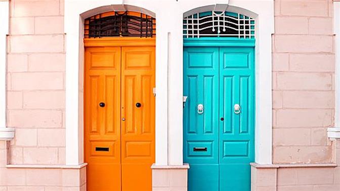 Τι λέει το χρώμα της πόρτας σου για σένα;