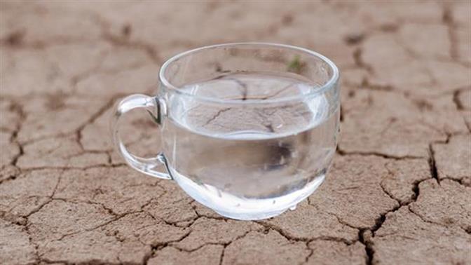 Τι συμβαίνει στο σώμα σου αν δεν πίνεις αρκετό νερό