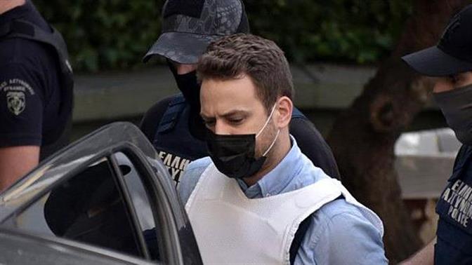 Ο Μπάμπης κουνούσε την Καρολάιν και ρωτούσε «αγάπη μου είσαι καλά;»