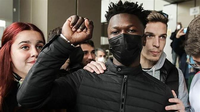 Ο Σαϊντού Καμαρά θα μείνει στην Ελλάδα