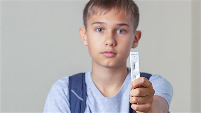 Χωρίς self test αλλά με μάσκες η επιστροφή στα σχολεία