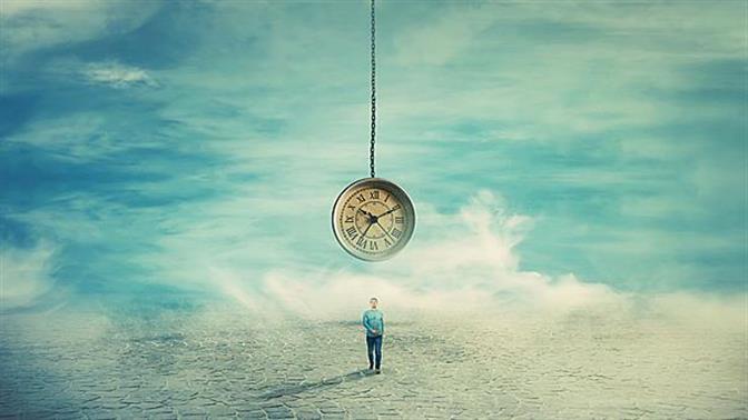 Ταξιδιώτης στον χρόνο λέει ότι είναι 2028 και έχει μείνει μόνος στη Γη