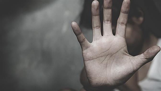  Βόλος: Ξυλοκόπησε την επτά μηνών έγκυο σύζυγό του