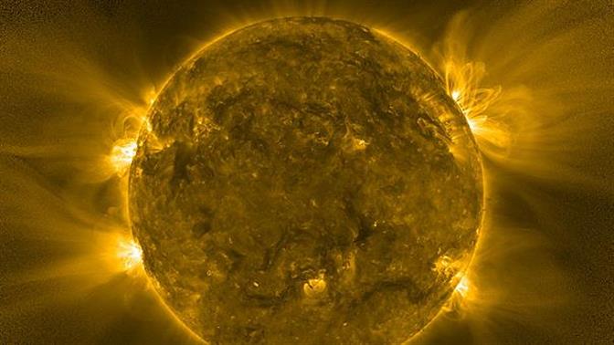 Απίστευτες εικόνες του ήλιου από κοντά κατέγραψε διαστημικό σκάφος