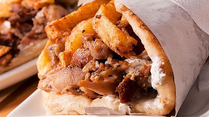 Είδος πολυτελείας πια το πιτόγυρο, που έφτασε στα 3,90€