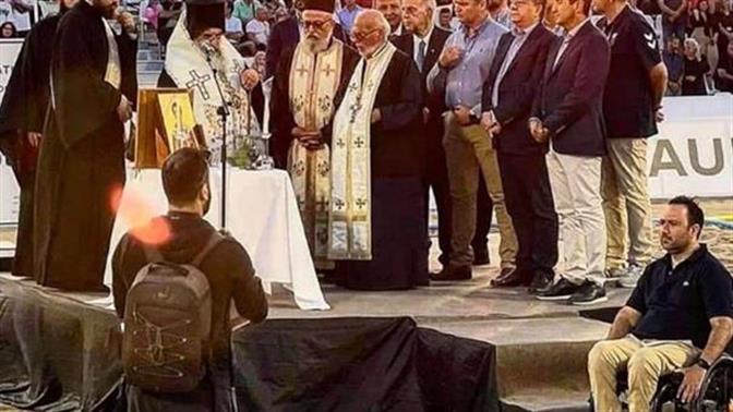 Στραβά αρμενίζουμε  