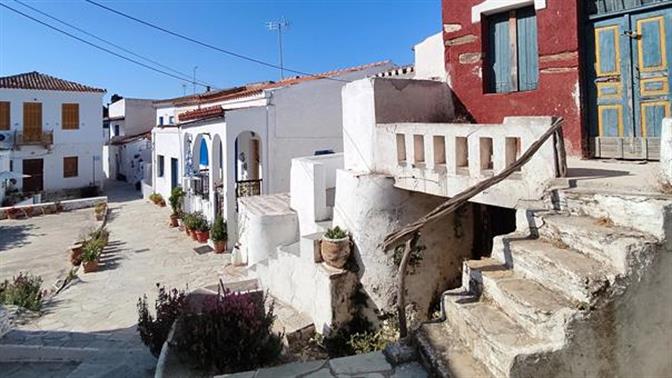 Δρυοπίδα ο μαγευτικός παραδοσιακός οικισμός της Κύθνου