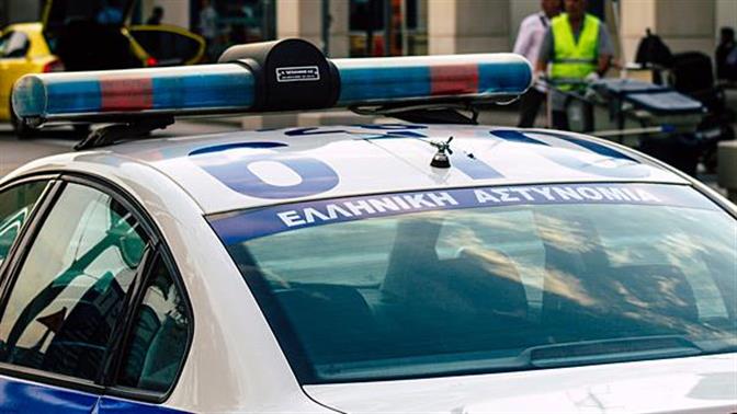 Άνδρας επιχείρησε να πνίξει το παιδί του στο δρόμο- σώθηκε από περαστικούς