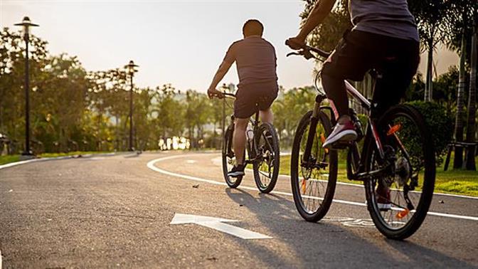 Οι ποδηλατικές ομάδες της πόλης κάνουν ορθοπεταλιές