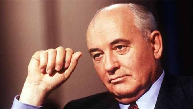 Μπάιντεν, Πούτιν και Μακρόν αποχαιρετούν τον Μιχαήλ Γκορμπατσόφ