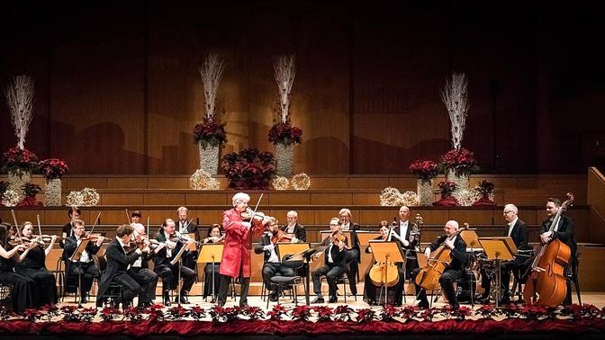 Βιεννέζικα βαλς στη χριστουγεννιάτικη Αθήνα με την Johann Strauss Ensemble