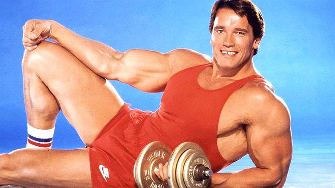 O Σβαρτσενέγκερ δίνει δωρεάν συμβουλές για προπόνηση και διατροφή