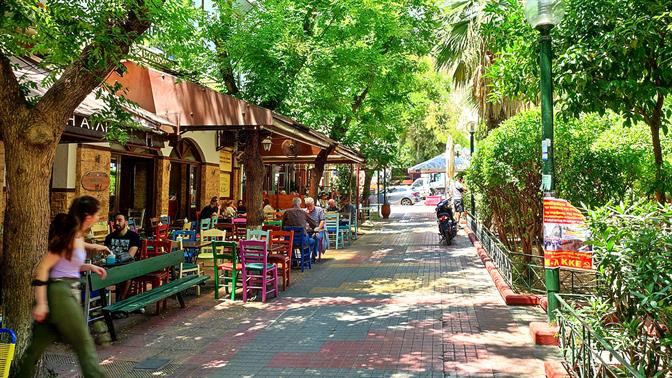 Οι γειτονιές της Αθήνας σε δωρεάν ξεναγήσεις που ακούς ενώ περπατάς