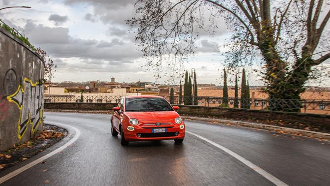 Φθηνότερα τα Fiat 500 Hybrid και Panda Hybrid