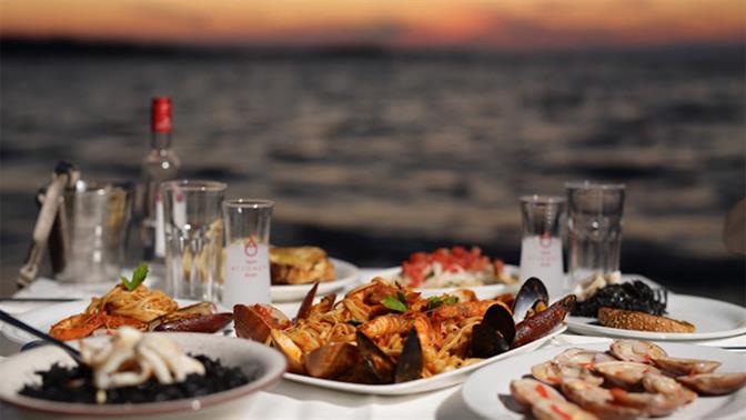 H Χαλκίδα ξέρει από καλό μεζέ
