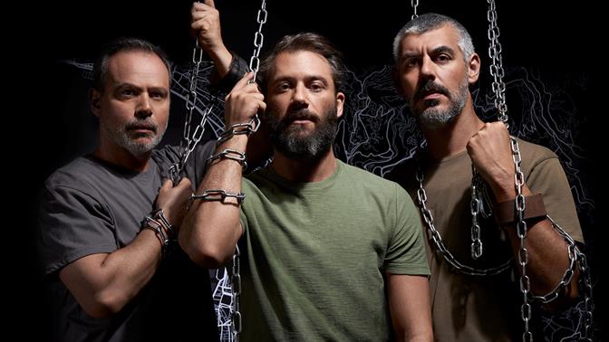 Κάποιος να με προσέχει στο Θέατρο Βεάκη