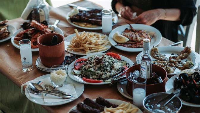 Το κυνήγι του καλού μεζέ σε Ελευσίνα και Ασπρόπυργο