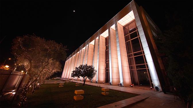 Χριστούγεννα στο Μέγαρο: 30 χρόνια εκκλησιαστικό όργανο