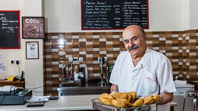 Πού θα φας κολασμένα πιροσκί σε Αθήνα και Πειραιά