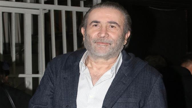 Αποχωρεί από το θέατρο ο Λάκης Λαζόπουλος